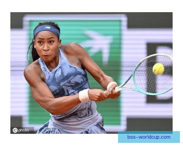 高芙摔拍被批萨巴耐热论掀议